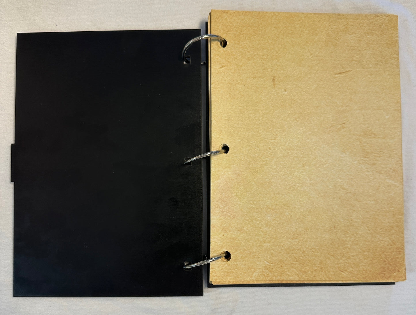 Dragonforge Wyrmkeeper’s Hoard Red & Black Campaign Journal